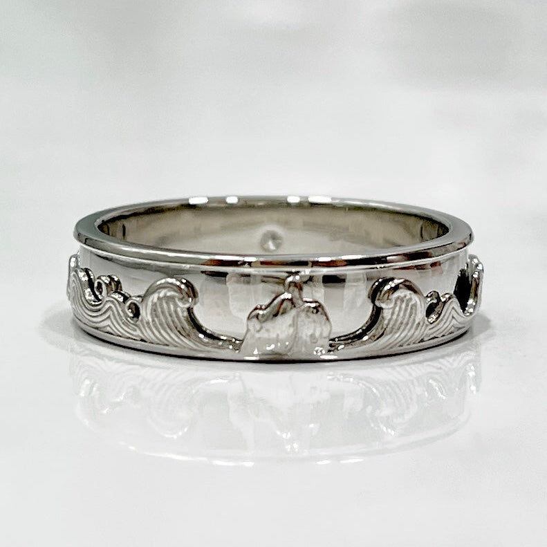 Ocean Wave Platinum Band with Hidden Elements