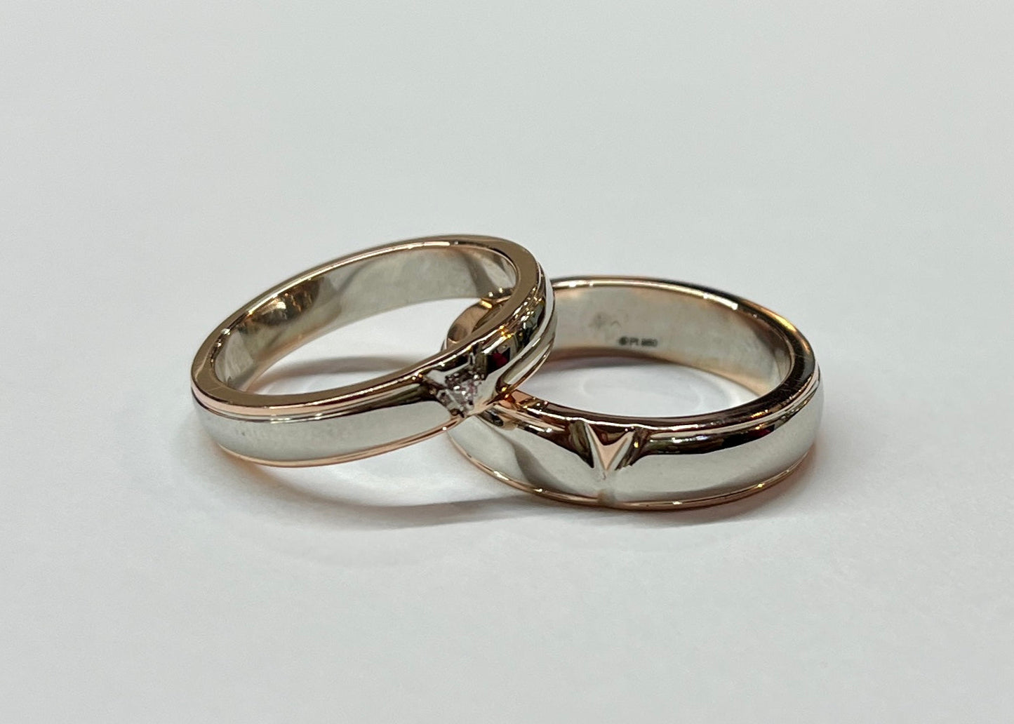 Platinum His & Hers Wedding Band Set – A Timeless Symbol of Love