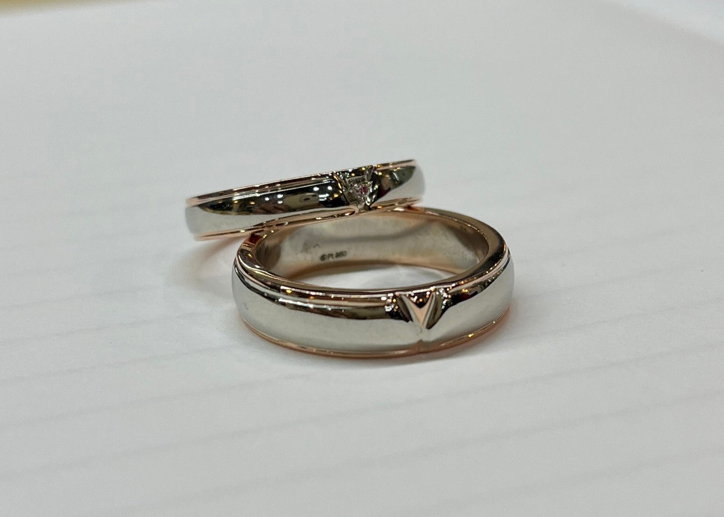 Platinum His & Hers Wedding Band Set – A Timeless Symbol of Love